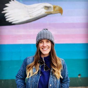 Meet your Posher, Alicia